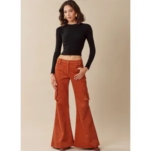 Hosen und Overalls