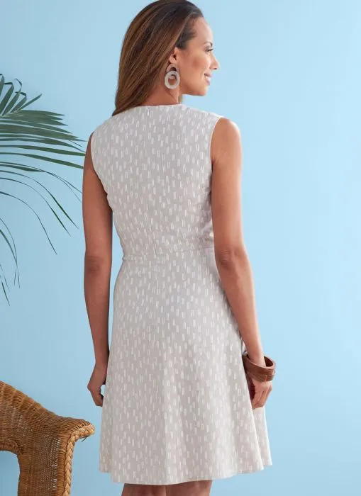 B6727 Butterick Schnittmuster Kleider mit Knopfleiste