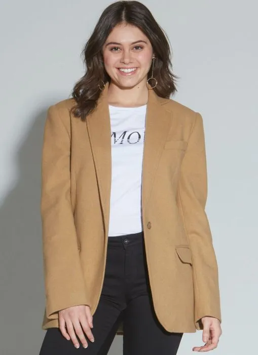 M7818 McCalls Schnittmuster Designer-Blazer für Sie & Ihn