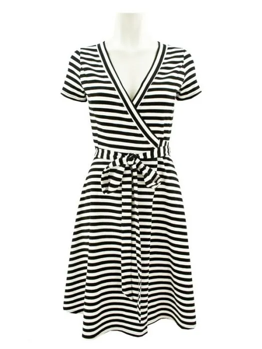 2057 ONION Schnittmuster Jersey-Wickelkleid XS-XL